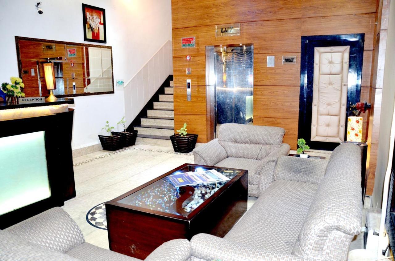 Hotel B.R. Inn Panipat Exterior photo